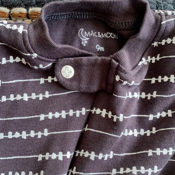 Set of 2 Mac & Moon 9 mo Onesie set Buffalo & football prints - Picture 5 of 6